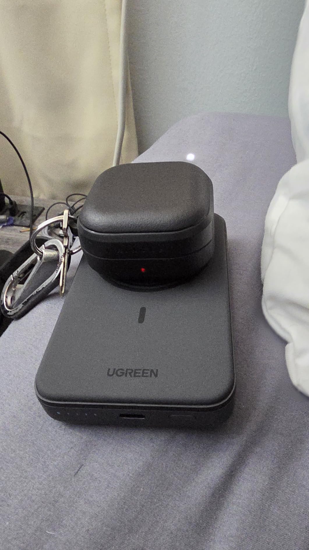 UGREEN Magnetic Power Bank, 10,000mAh Wireless Portable Charger, PD 20W Fast Charging Battery Pack with USB-C for Magsafe, iPhone Series customer photo 1
