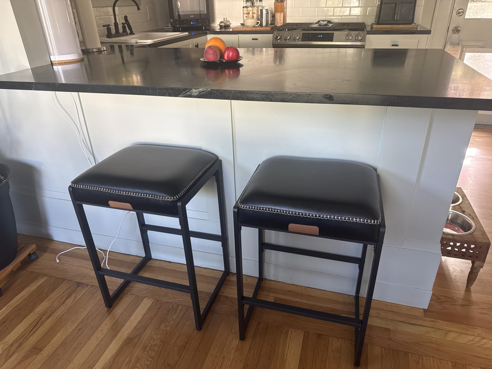 VASAGLE EKHO Collection - Bar Stools Set of 2, Counter Height Bar Stools, Synthetic Leather with Stitching, Mid-Century Modern, 26-Inch Tall, Kitchen Home Bar Dining Room, Caramel Brown customer photo 2