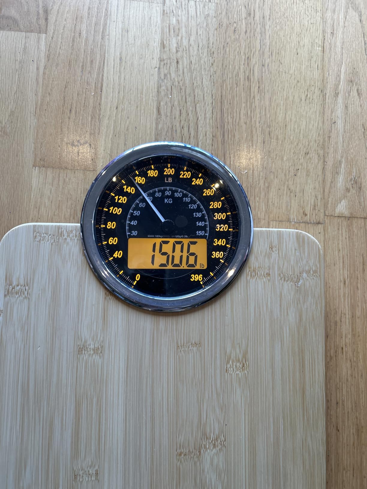 Adamson Hybrid Bathroom Scale for Body Weight - 2-in-1 Analog & Digital Display, Accurate Weight Scale Up to 400 lbs, Backlit LCD, Wide Tempered Glass Platform, 3 AAA Batteries Included customer photo 2