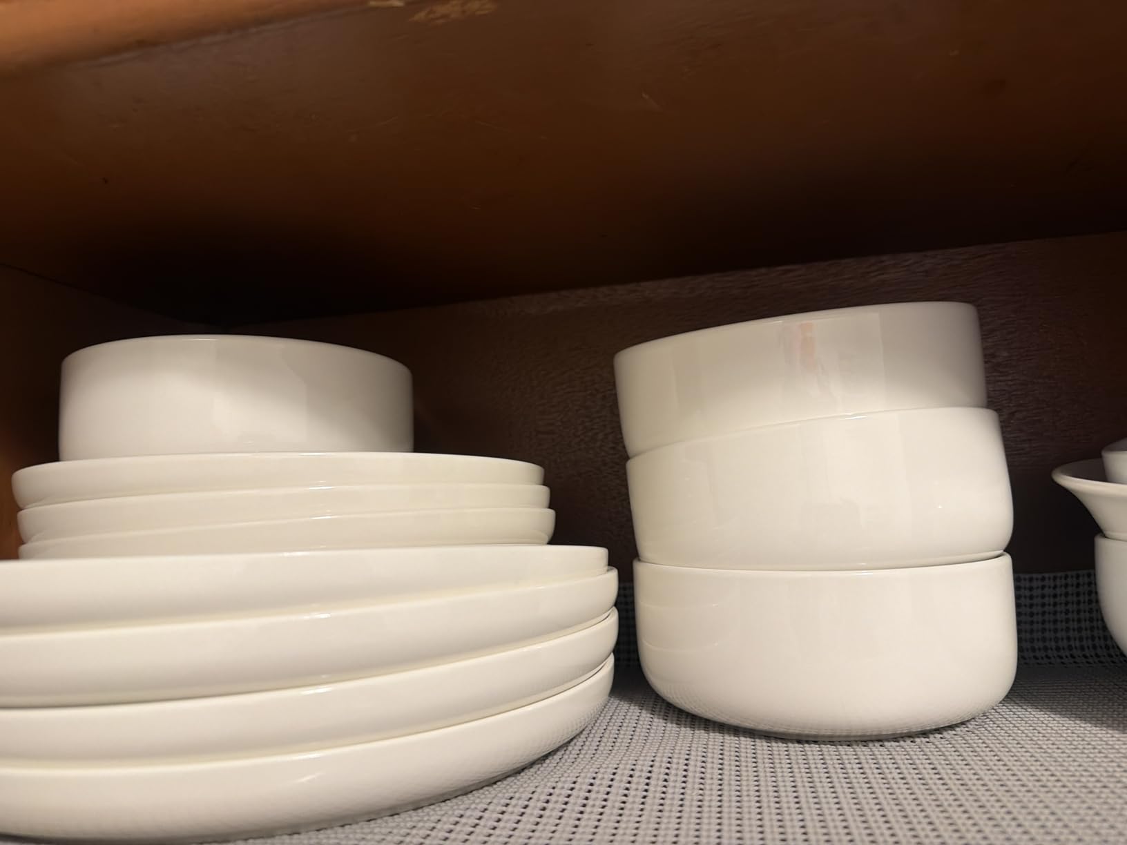 MALACASA Plates and Bowls Sets, 12 Pieces Porcelain Dinnerware Sets Dishware Sets Chip Resistant Ceramic Dish Set Dining Dinner Ware Service for 4, White, Series LUNA customer photo 1