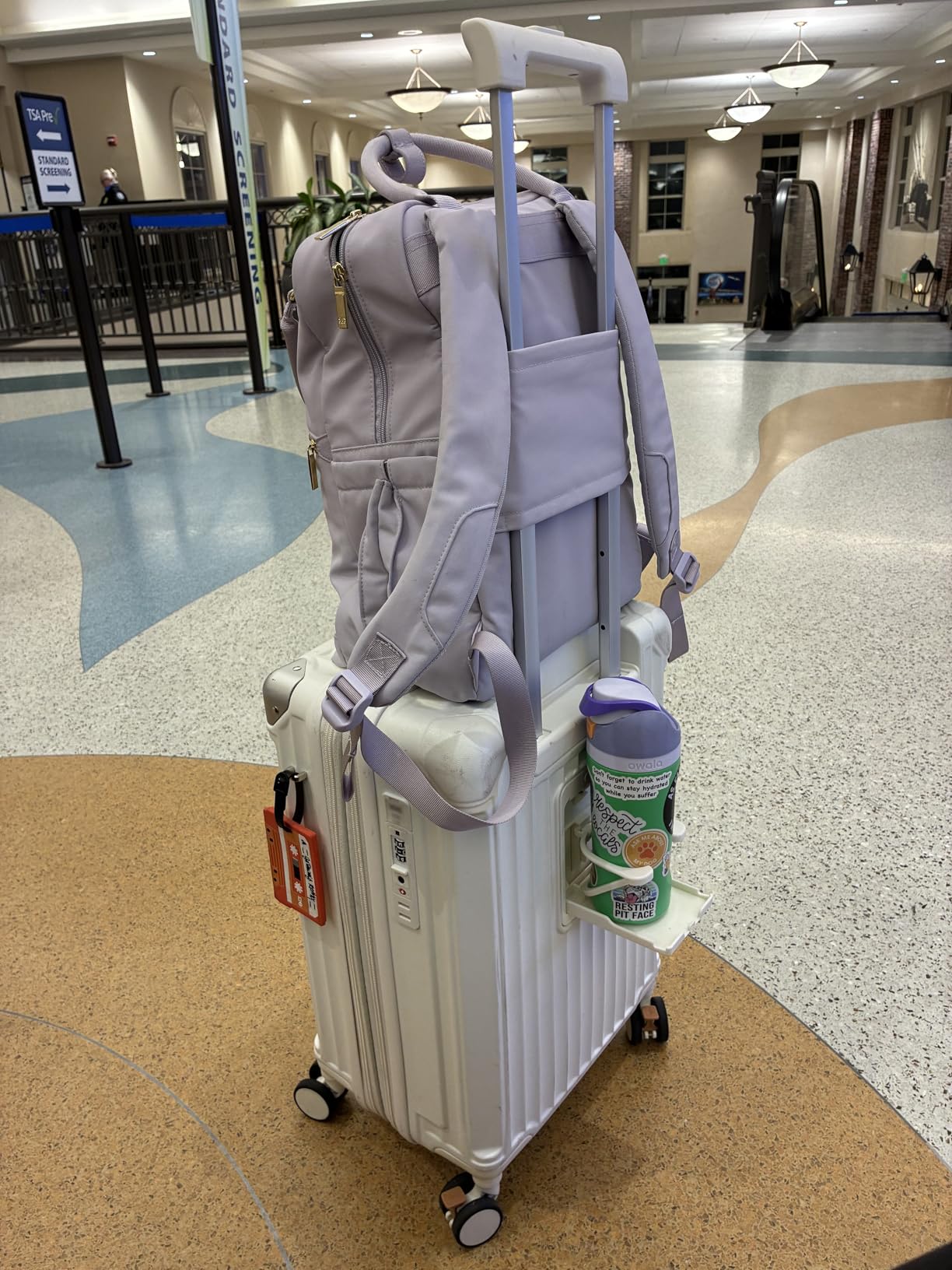 Joyway Carry On Luggage, Expandable Suitcase with Smart Cup Holder and USB Port, 20 IN Hardside with TSA Lock Spinner Wheels customer photo 1