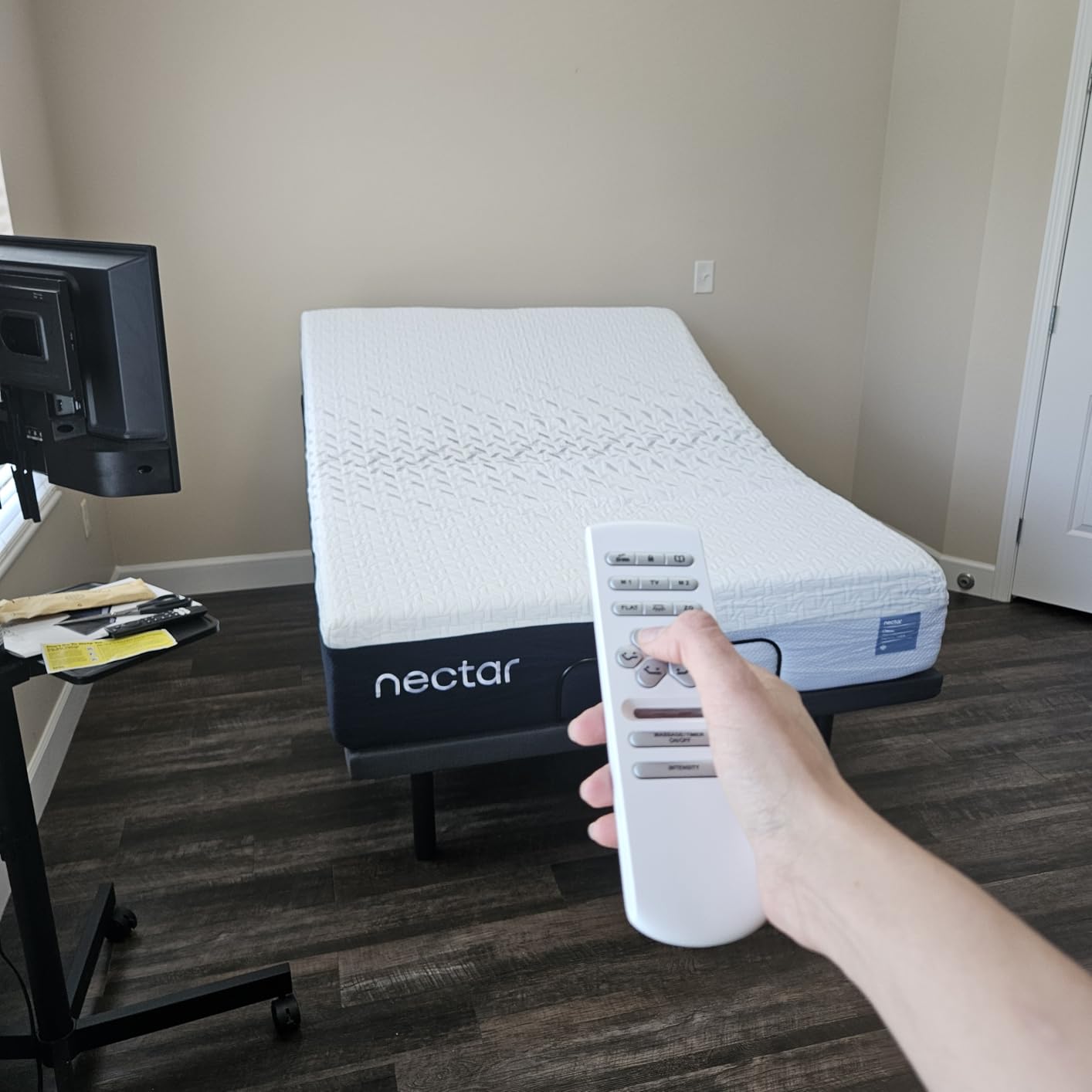Nectar Premier Adjustable Base - Queen - Head & Foot Incline - Wireless Remote with Memory- 3 Massage Settings - 4 USB Ports - Anti-Snore & Zero Gravity customer photo 2