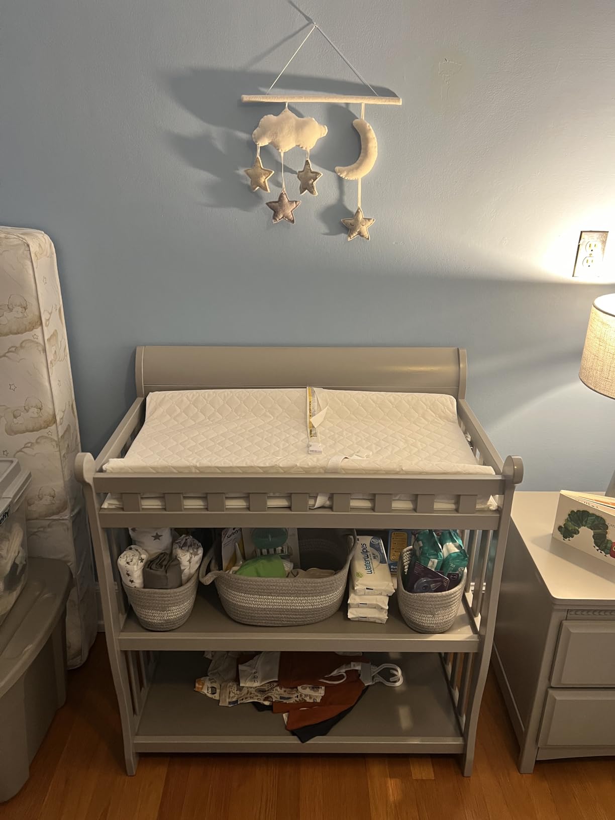 Simmons Kids Carter 6-in-1 Convertible Crib - Greenguard Gold Certified, Bianca White customer photo 2