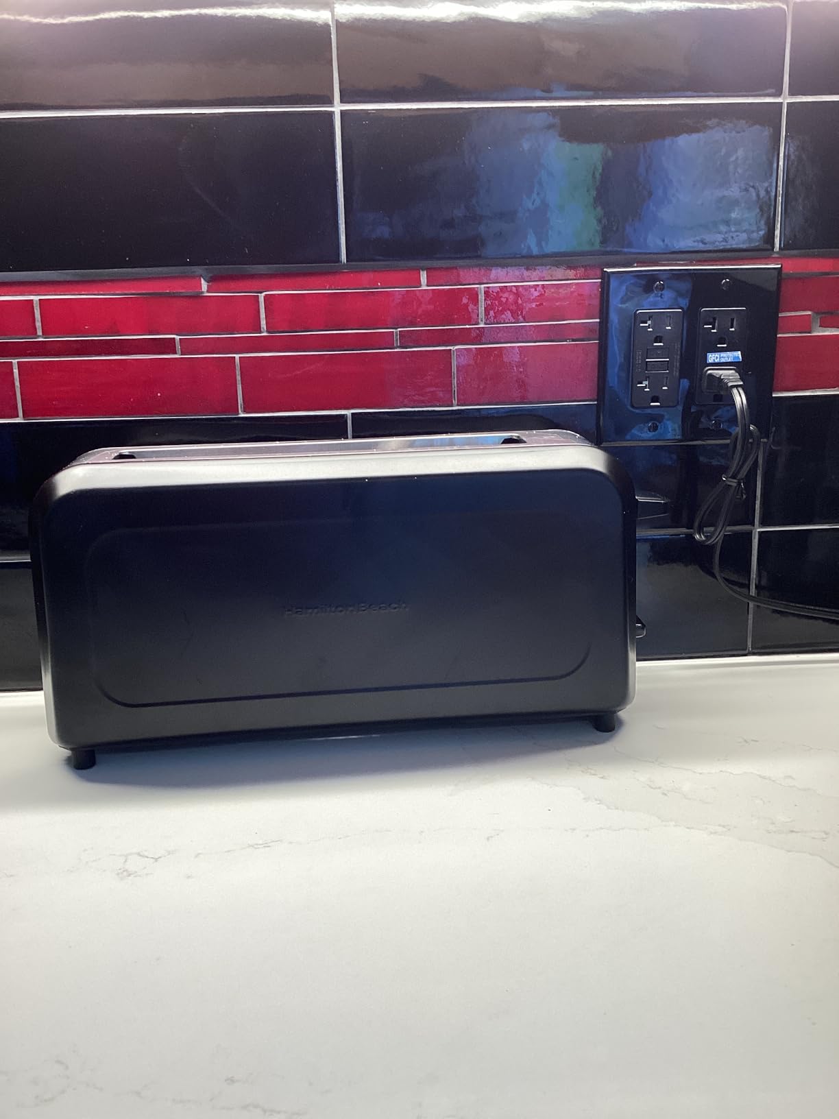 Hamilton Beach Extra Wide Long Slot 2 Slice Toaster, Browning Control With 7 Shades, Bagel Function, Cancel Button & Auto Shutoff, Modern Slim Design, Black (22989) customer photo 1