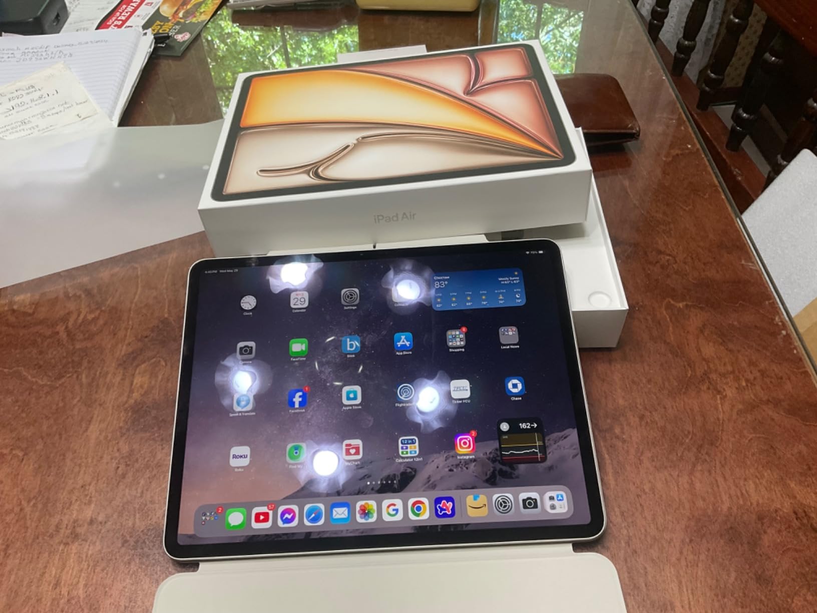 Apple iPad Air 13-inch (M2): Built for Apple Intelligence, Liquid Retina Display, 256GB, 12MP Front/Back Camera, Wi-Fi 6E, Touch ID, All-Day Battery Life - Starlight customer photo 2
