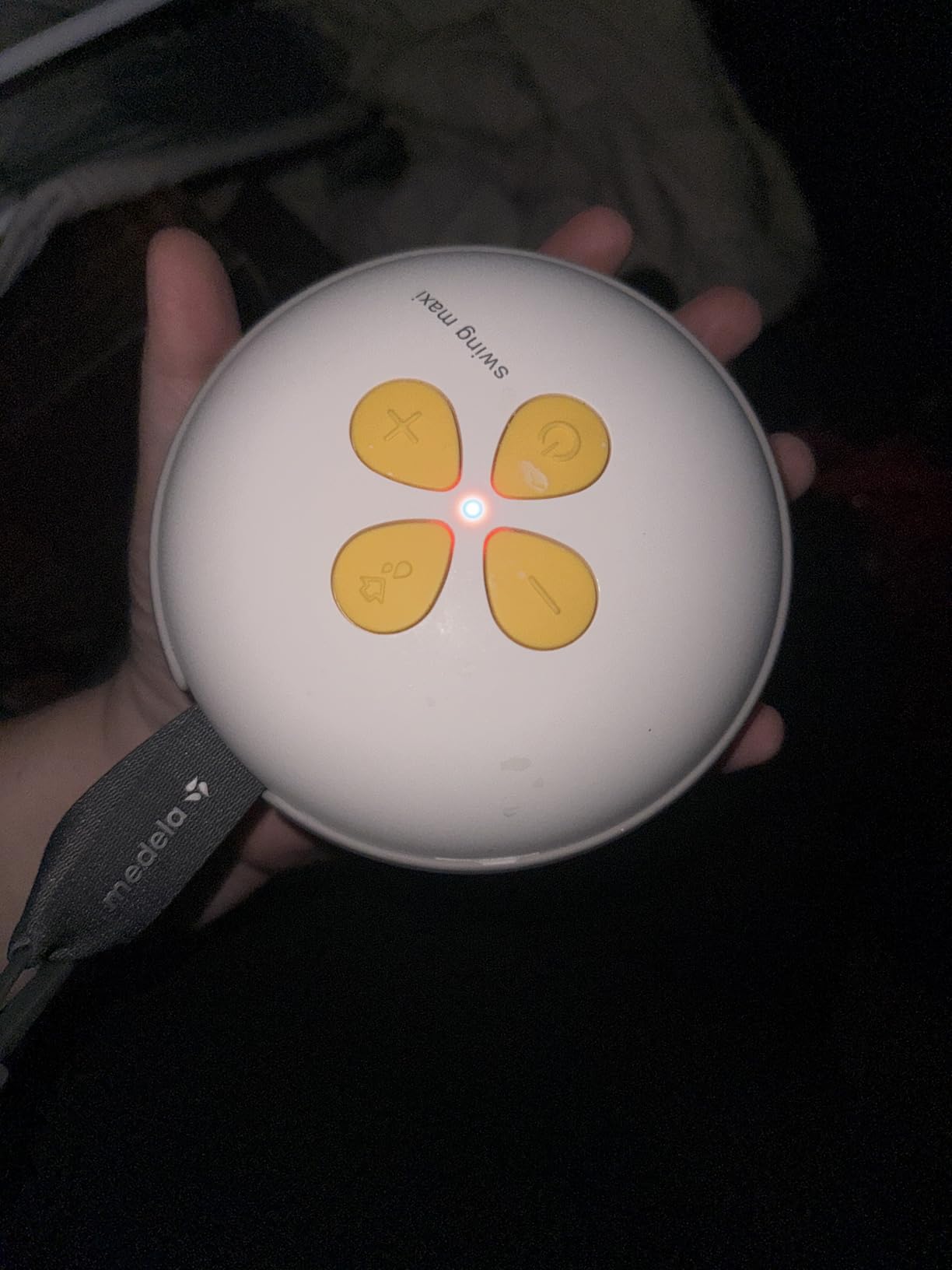 Medela Swing Maxi Hands-Free Double Electric Breast Pump, Easy and Intuitive Design for On-the-Go, Compatible with Medela Family App customer photo 1