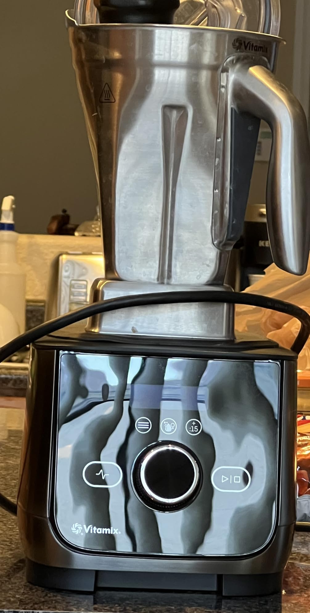 Vitamix Ascent X4 Blender with Five Blending Programs, 48 Oz Container, Graphite Metal Finish customer photo 1