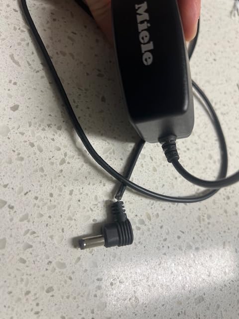Miele Duoflex Extra Cordless Bagless Stick Vacuum Cleaner, Brilliant White / Space Grey customer photo 2