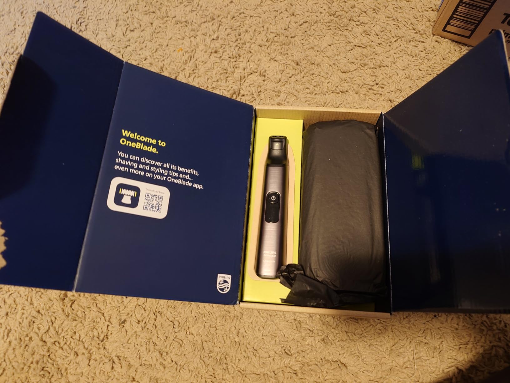 Philips Norelco OneBlade 360 Pro Face + Body, Hybrid Electric Beard Trimmer, Shaver and Bodygroomer, with 360 Blade Technology, Model QP6552/90 customer photo 2