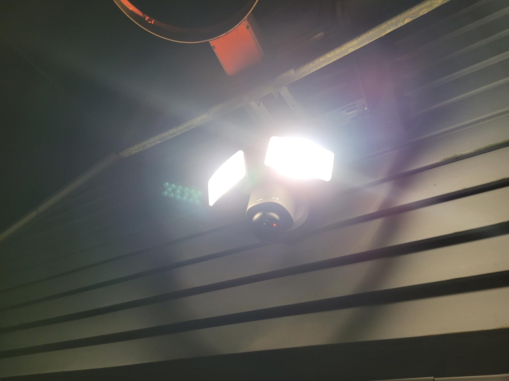 eufy Floodlight Camera E340 (with AC Cable), Security Camera Outdoor, 360° PTZ, 24/7 Recording, 2.4G/5G Wi-Fi, 2000 LM, Motion Detection, Built-in Siren, Dual Cam, HB3 Compatible, No Monthly Fee customer photo 1