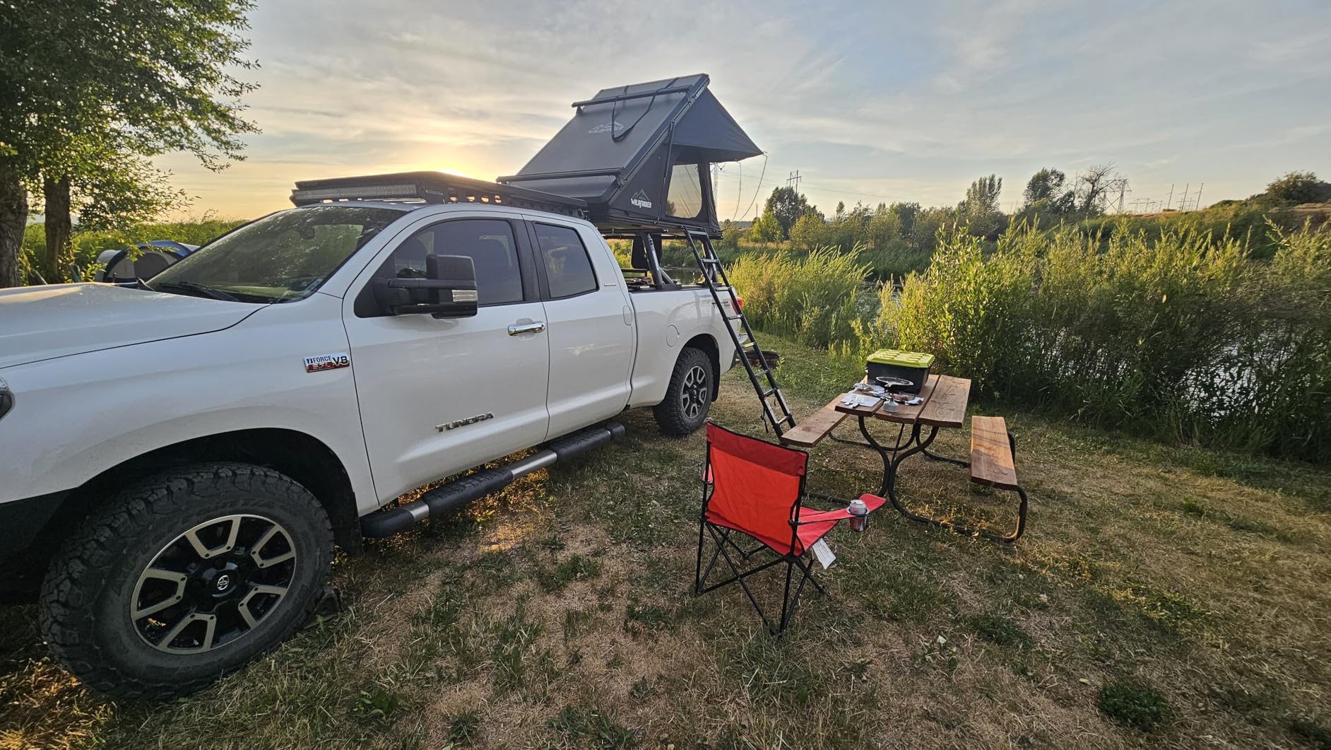WildFinder Rooftop Tent Hard Shell Roof Top Tent Hardshell Suitable for Jeep SUV Truck Van,Camping Car Roof for 2-3 Person customer photo 2