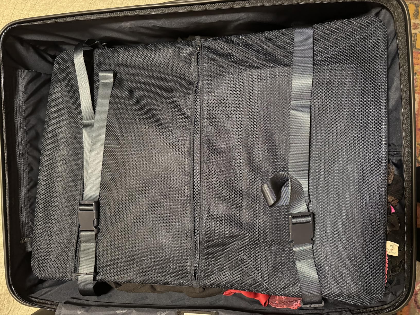 Away Large Checked Luggage - 29-Inch Lightweight Hardside Suitcase with Four WhisperGlide 360 Degree Spinner Wheels, Interior Compression System, TSA-Accepted Lock - Jet Black customer photo 2