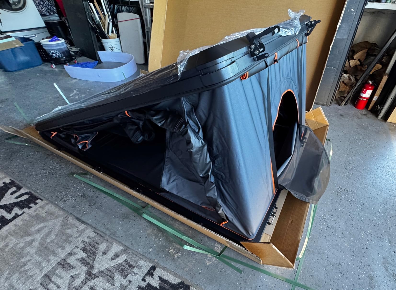 Aluminum Rooftop Tent Hard Shell with Winter Insulation, Pop Up 2 Person Roof Top Hardshell for Camping Truck Van Suitable for Jeep SUV Car customer photo 2