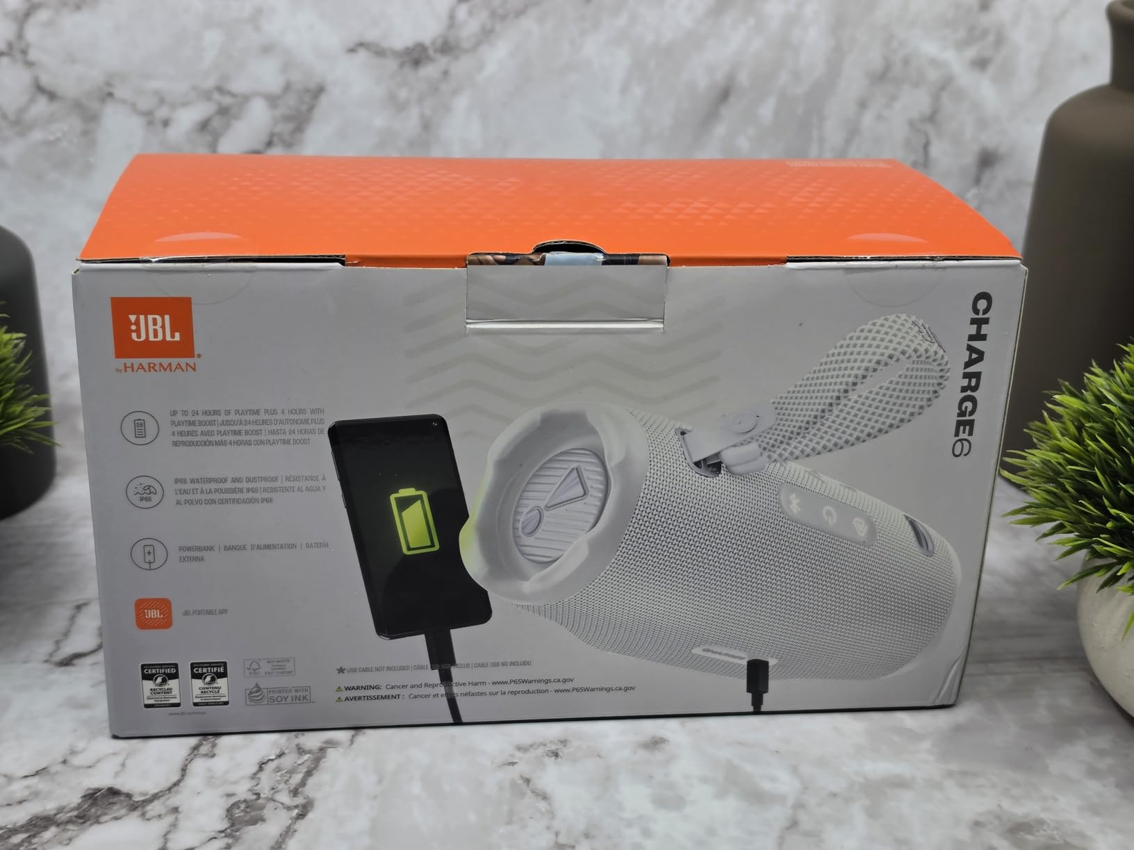 JBL Charge 6 - Portable Waterproof & Drop-Proof Bluetooth Speaker, Bold JBL Pro Sound with AI Sound Boost, 28Hrs of Playtime, Built-in powerbank (Black) customer photo 2