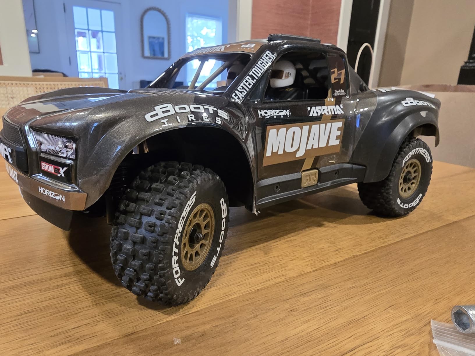ARRMA RC Truck Mojave GROM 4X4 223S BLX Brushless Small Scale Desert Truck RTR (Battery and Charger Not Included) with DSC, Black, ARA2304T1 customer photo 2