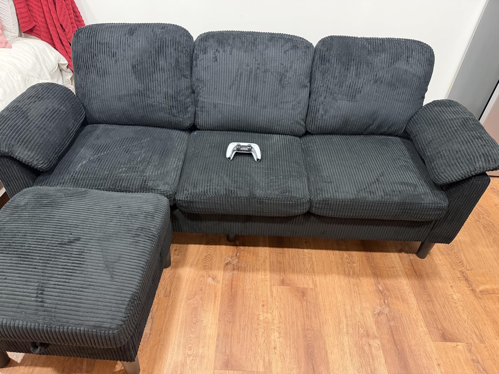 Vongrasig Convertible Sectional Couches, 3 Seat L Shaped Couch Sofa with Removable Pillows Soft Corduroy Fabric Small Couch Mid Century for Living Room, Apartment and Office, Black customer photo 2