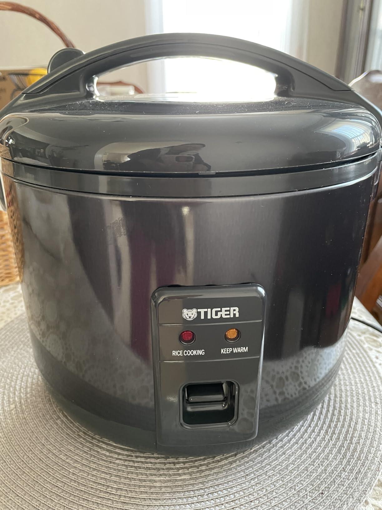 Zojirushi JNP-S10U-KY 5.5 Cup Capacity Rice Cooker with Non-Stick Inner Pot, Retractable Power Cord, and Keep Warm up to 12 hours, Black customer photo 1