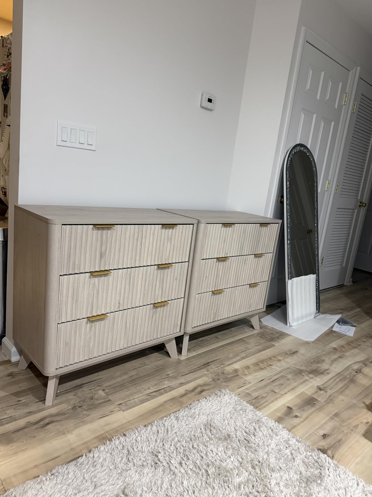 T4TREAM Fluted 3 Drawers Nightstand Set of 2, Oversized Extra Large Modern Side Table with Faux Marble Top, End Table Bedside for Bedroom, Living Room, Curved Profile Design, Natural Oak customer photo 1