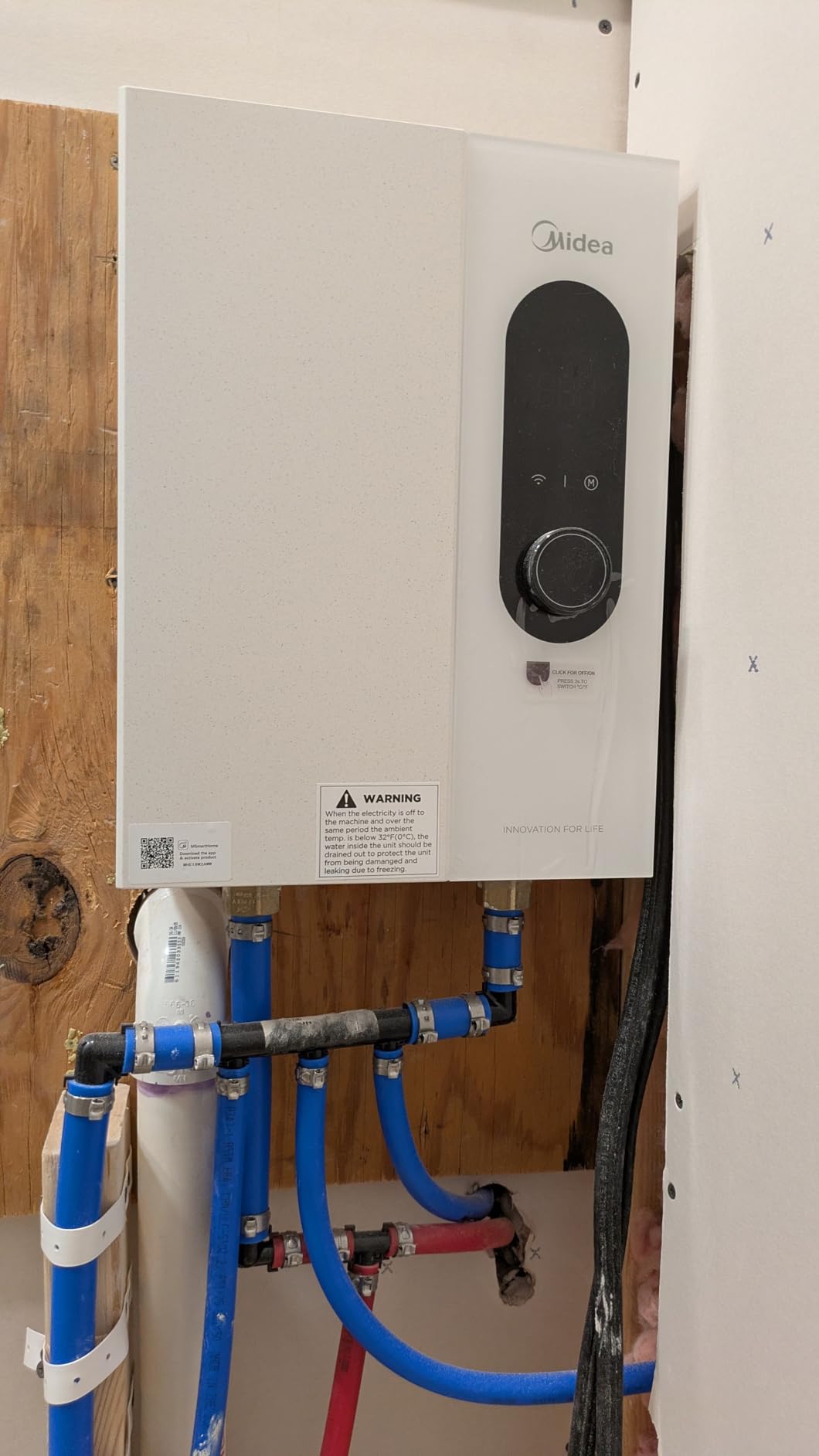 Midea 18KW-updated Electric Tankless Water Heater, Touch Control, Wi-Fi Control, LED Display, Child Mode, 240 Volts with Automatic Power Modulation, On-demand Hot Water customer photo 2