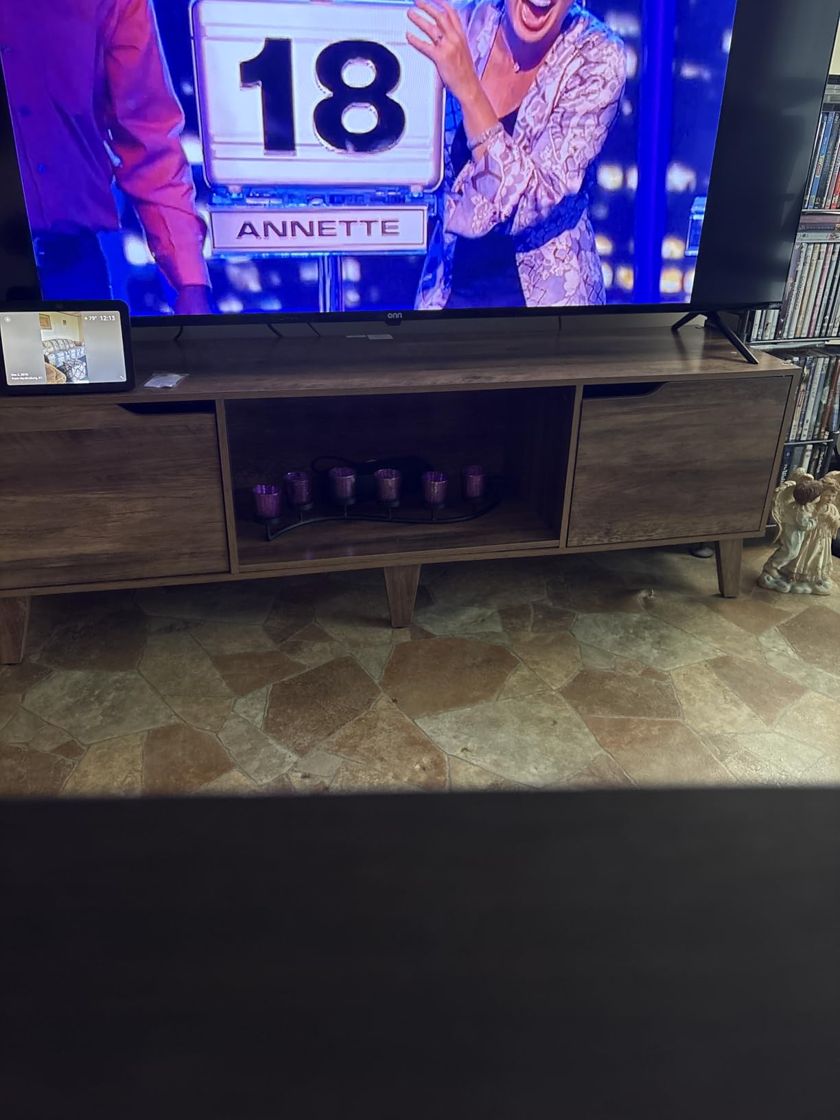 VASAGLE TV Stand for 65-Inch TVs, Entertainment Center with Adjustable Shelf, 58-Inch Long Media Console Table, Transitional Style, for Living Room, Bedroom, Honey Brown ULTV556K01 customer photo 1