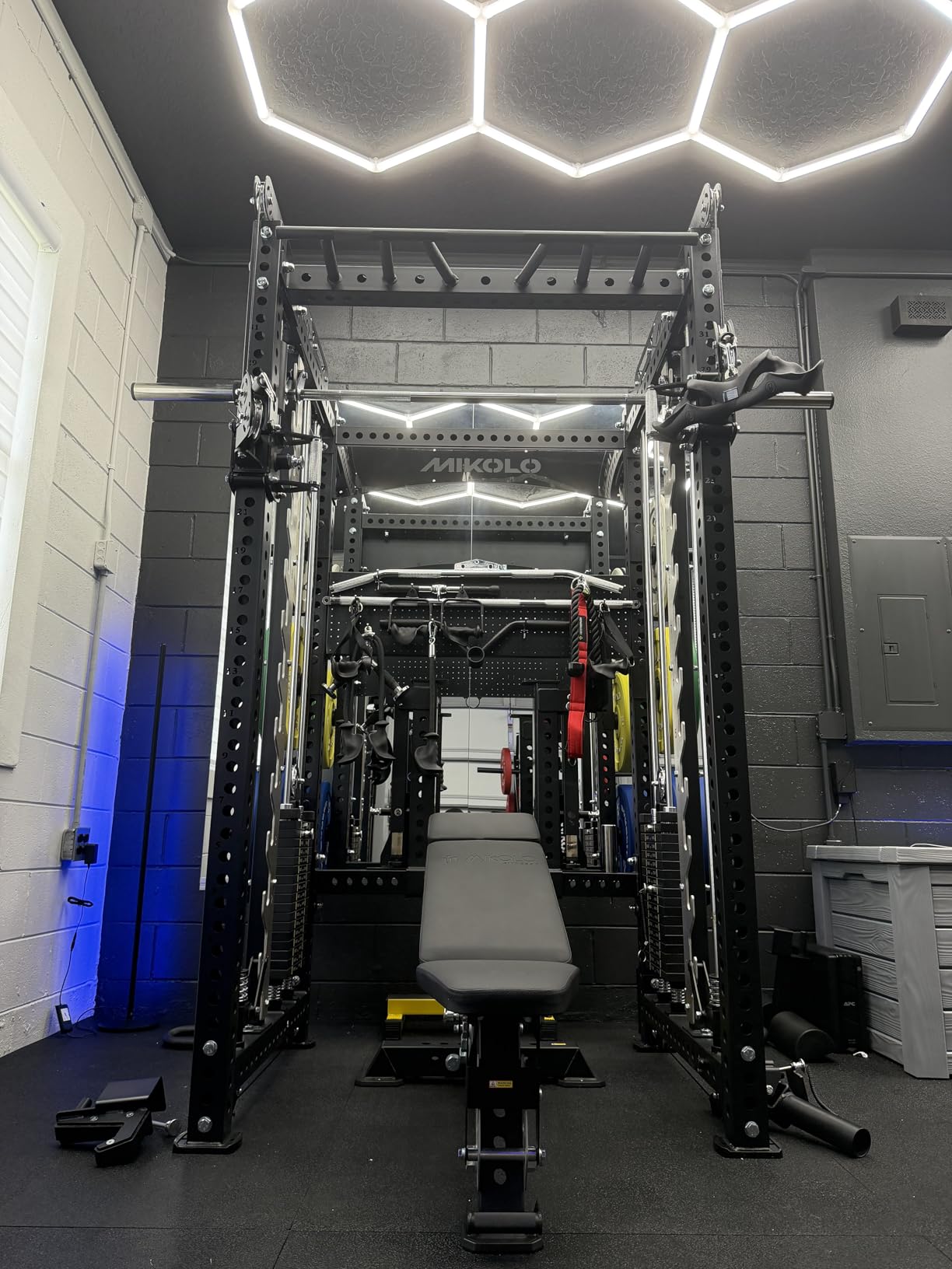 Mikolo Anubis-2.0 Smith Machine with Weight Stack, 3