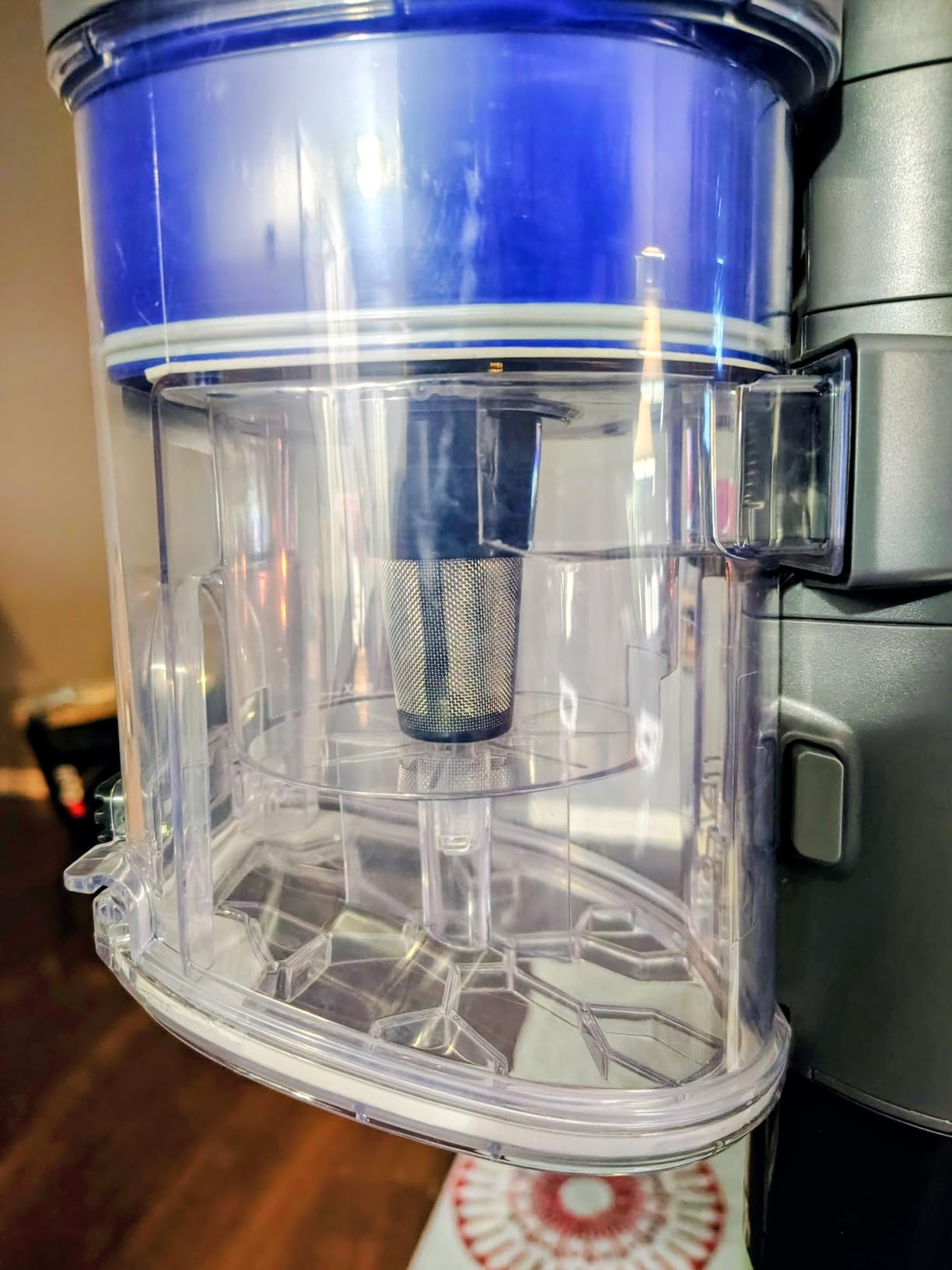 Shark PowerPro Plus Cordless Stick Vacuum, Lightweight, Rechargeable, FloorDetect Technology, HEPA Filter, Up to 50-Minute Runtime, Powerful Pet Hair Pickup, Carpets & Hard Floors, IZ377H customer photo 2