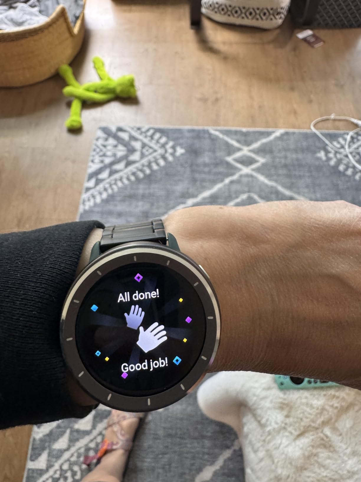 Vivoactive 6, Health and Fitness GPS Smartwatch, AMOLED Display, Up to 11 Days of Battery, Lunar Gold with Bone Band customer photo 2