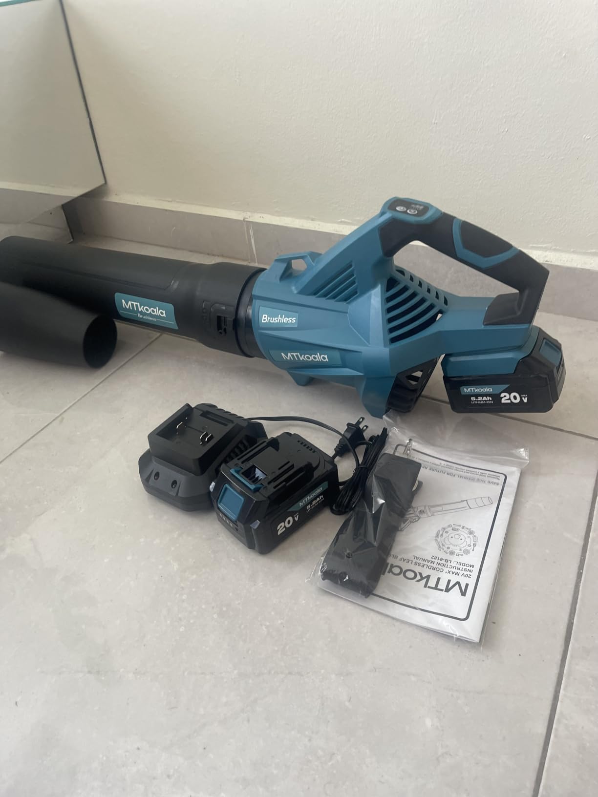 Leaf Blower Cordless, New Upgraded 1200W Brushless Motor Leaf Blower, 700CFM 200MPH with 3 Speed Modes, 160Mins Max Runtime customer photo 2