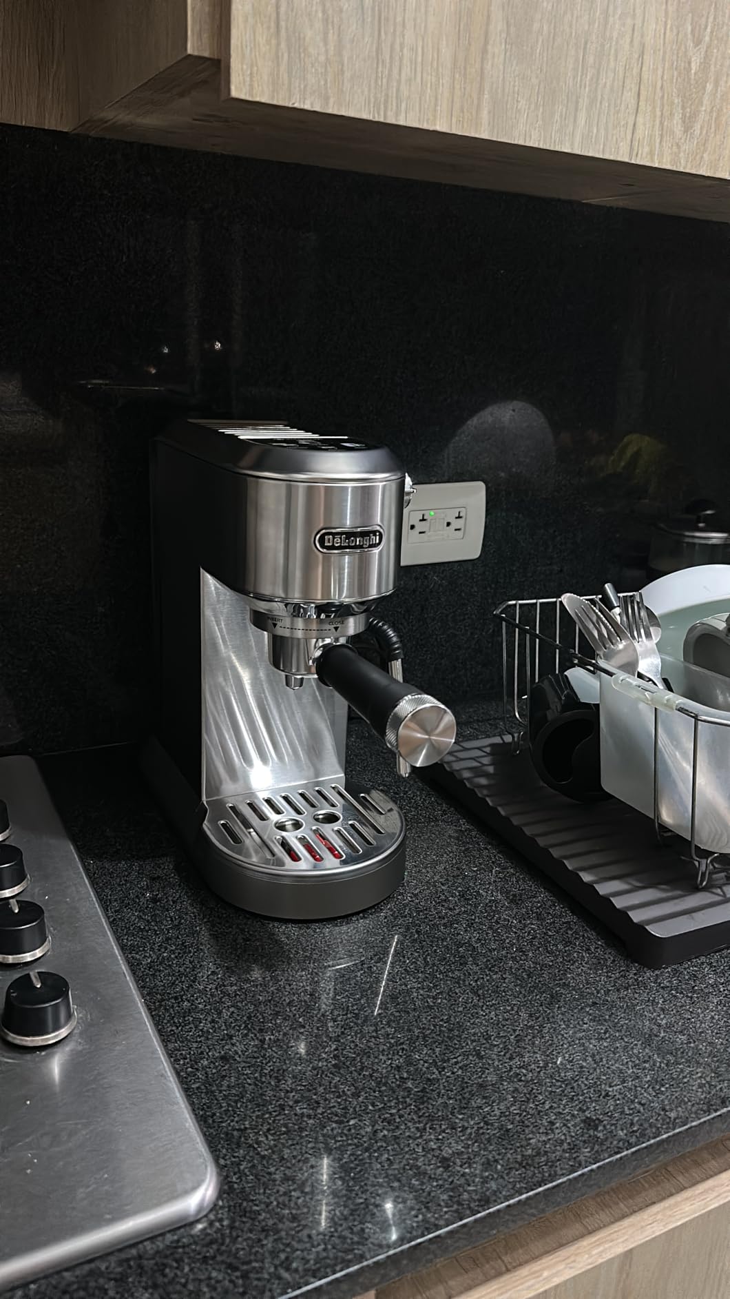 De'Longhi Dedica Duo Compact Espresso Machine - Cold Brew Coffee Maker with Milk Frother Wand - for Espresso, Hot & Iced Coffee, Cappuccinos, Lattes & Home Barista Brewing, Stainless Steel Finish customer photo 2