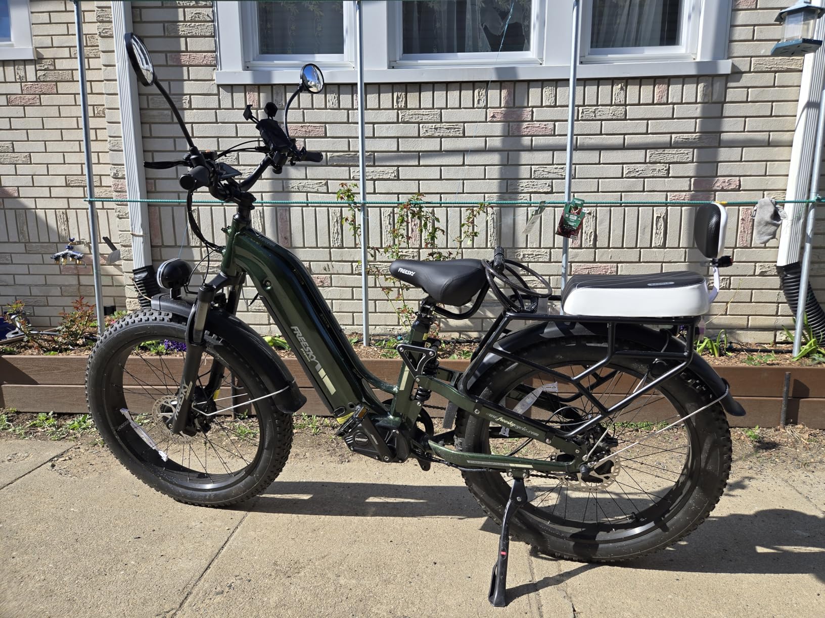 FREESKY Ranger AIR Dual Motor Electric Bike for Adults, 3500W 200NM Fast Ebike, 105 Miles Long Range E Bike, Full Suspension Electric Mountain Bike, 26'' Fat Tire Electric Bicycle for Man Womens Hunters customer photo 2