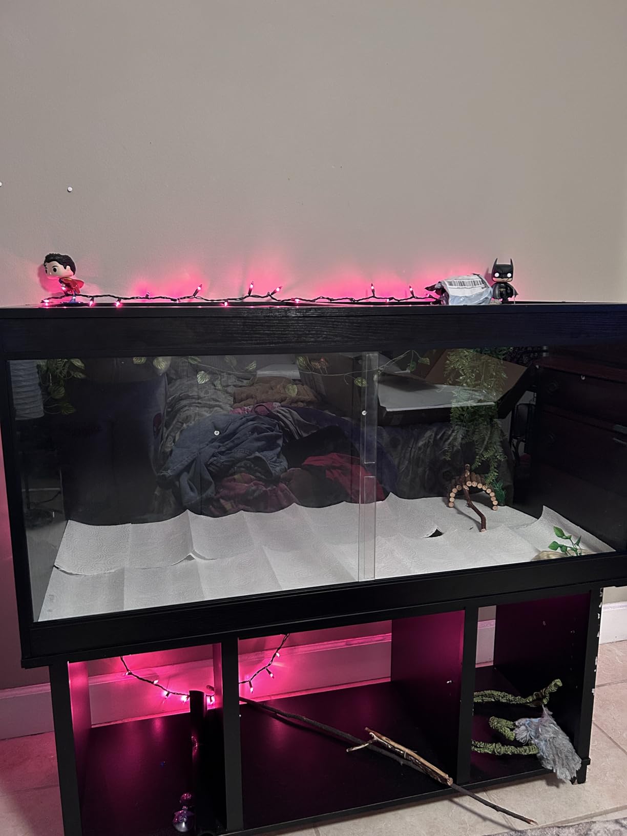unipaws 110 Gallon Reptile Tank for Lizards, Bearded Dragon Enclosure Terrarium, Large Stackable Cage with Glass Sliding Doors and Lock and Cable Port, Black customer photo 2