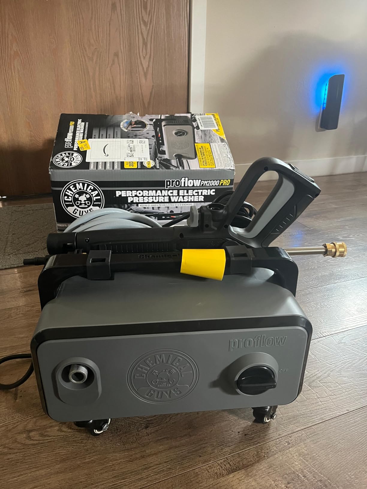 Chemical Guys Electric Pressure Washer PM2000 PRO - 2030 PSI, 1.77 GPM, 25 ft Flex Hose, Compact Design, 360 Degree Casters, Standard Connections, Cable Storage - EQP411 customer photo 2