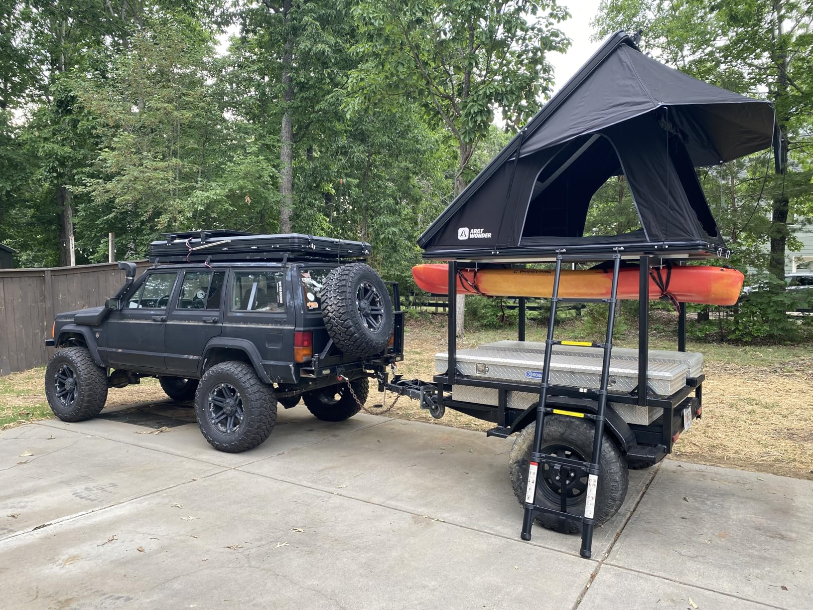 Rooftop Tent Hard Shell with Winter Thermal Layer, Solar Panel Roof top Tent Hardshell Suitable for Jeep SUV Truck Van, Camping Car 2 Person customer photo 1