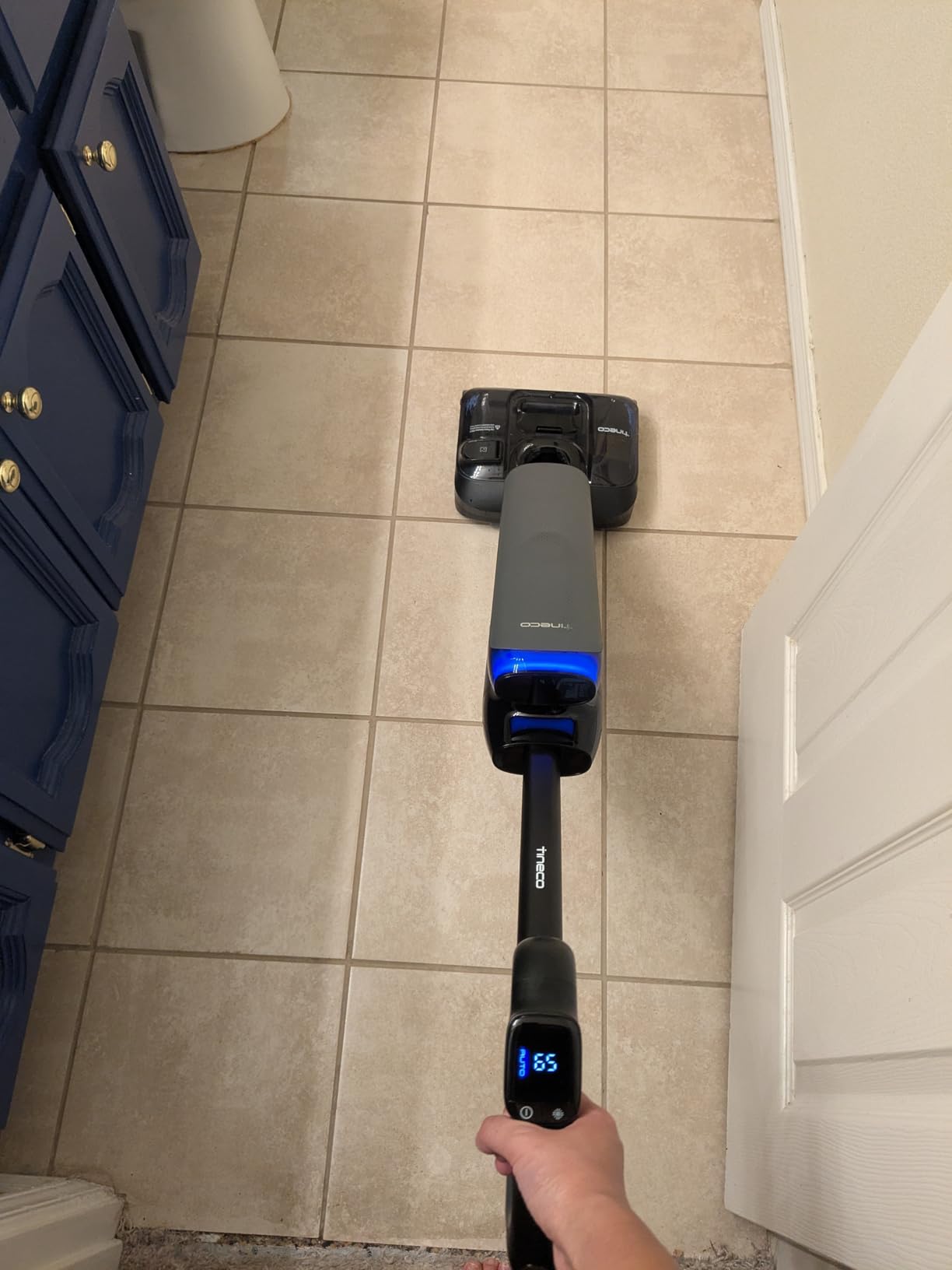 Floor ONE S7 Artist Wet Dry Vacuum Cleaner 22kPa Suction Floor Cleaner Mop, 50 Min Runtime, iLoop Smart Sensor, DualBlock Anti-Tangle Design, 185 Flashdry, Dual-Edge Cleaning, 180 Lay-Flat customer photo 1