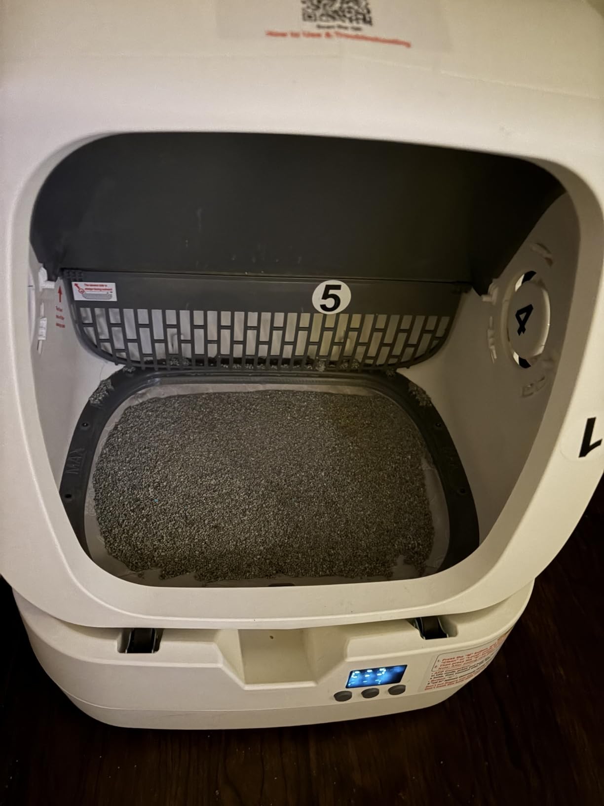Mintakawa Automatic Cat Litter Box Self Cleaning - APP Control and Weight Monitoring - Ultra-Quiet, Suitable for Medium Cats and Kittens, Safe Anti-Pinch - White customer photo 1