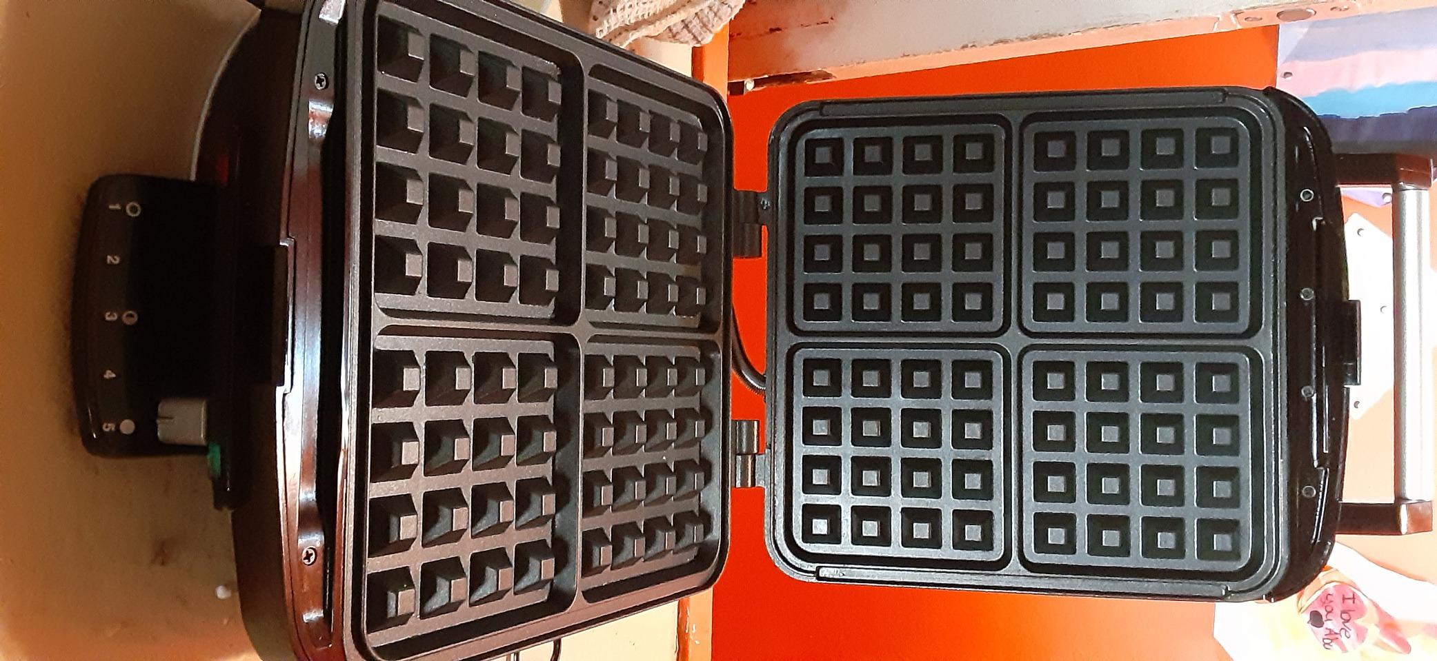 Cuisinart 4 Slice Belgian Waffle Maker - Square, WAF-150NAS customer photo 2
