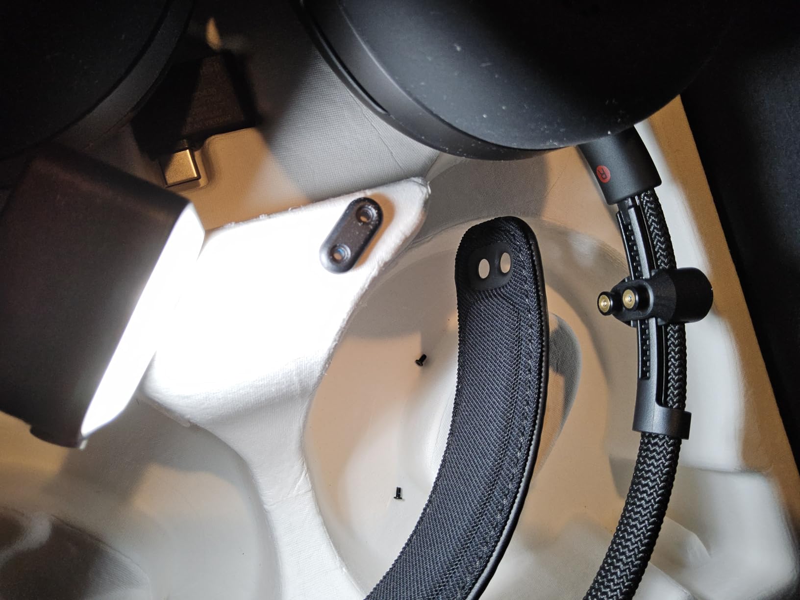 Sony INZONE H9 II Wireless Noise Canceling Gaming Headset, WH-1000XM6 Drivers, Lightweight, Detachable Cardioid AI Mic, 2.4GHz and Bluetooth, for PC, PS5, Switch, and Mobile, Black customer photo 1