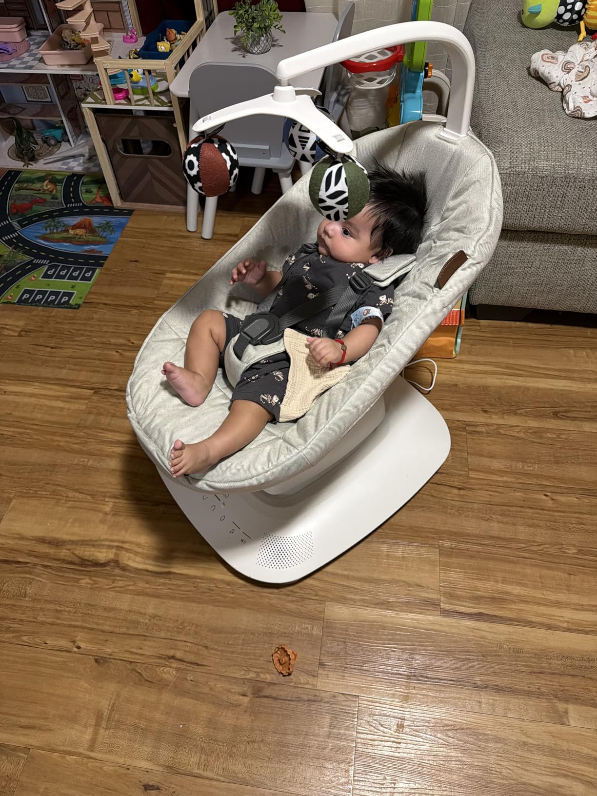 UPPAbaby Mamaroo Smart Swing - Customizable Soothing Modes with MotionSync Technology - Infant Recline + Bluetooth Enabled - Included Newborn Insert - Camila (Dark Green Melange) customer photo 1