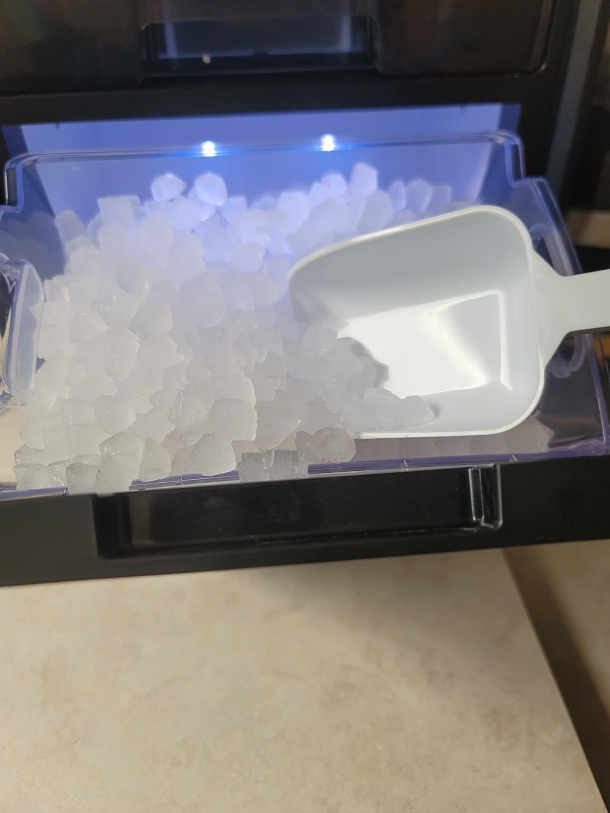 EUHOMY Nugget Ice Maker Countertop, 40Lbs/24H Pebble Ice Maker Machine, Self-Cleaning Countertop Sonic Ice Makers with Ice Scoop & Basket, Pellet Ice Maker Machine for Home/Kitchen/Office customer photo 2