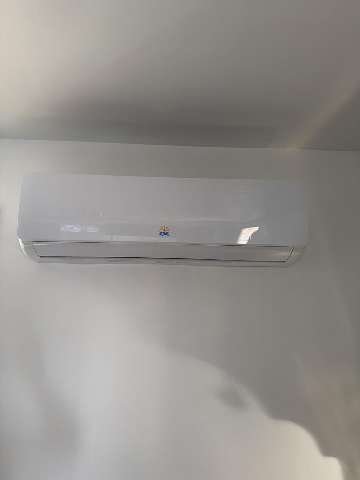 Mini Split AC/Heating System - 18000 BTU Mini Split AC Unit Inverter Heating and Cooling, 19 SEER2 230V Energy Efficient Ductless Air Conditioner Up to 1250sq.ft, Pre-charged System, Installation Kit customer photo 2