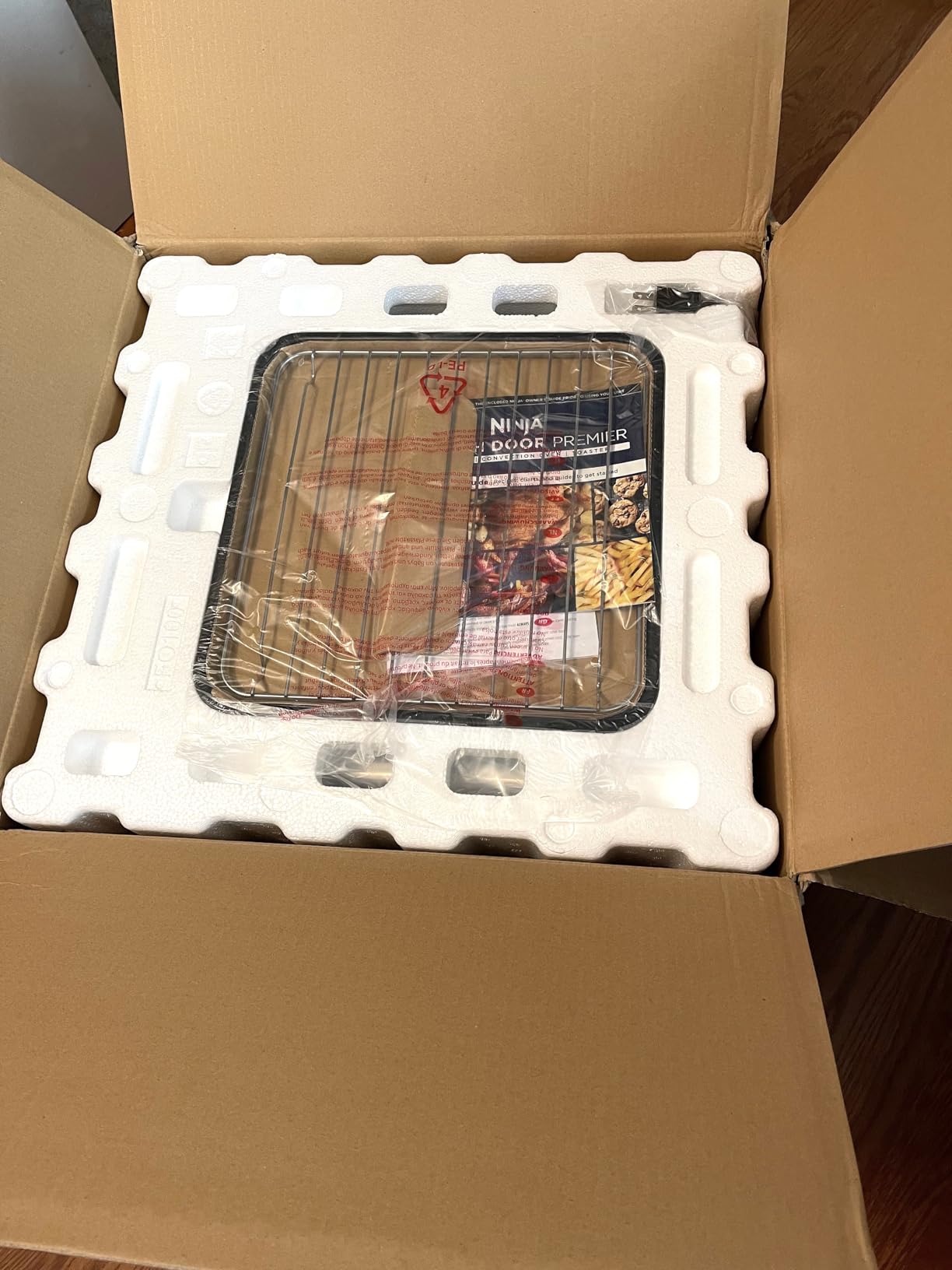 Ninja | French Door Premier Air fry Oven | 10-in-1 functions | 20.3-qt capacity | 5-qt Air Fry Basket, Sheet Pan, Wire Rack, Broil Rack | PFAS-free Cooking Surface, Dishwasher-Safe Accessories | FO101 customer photo 1