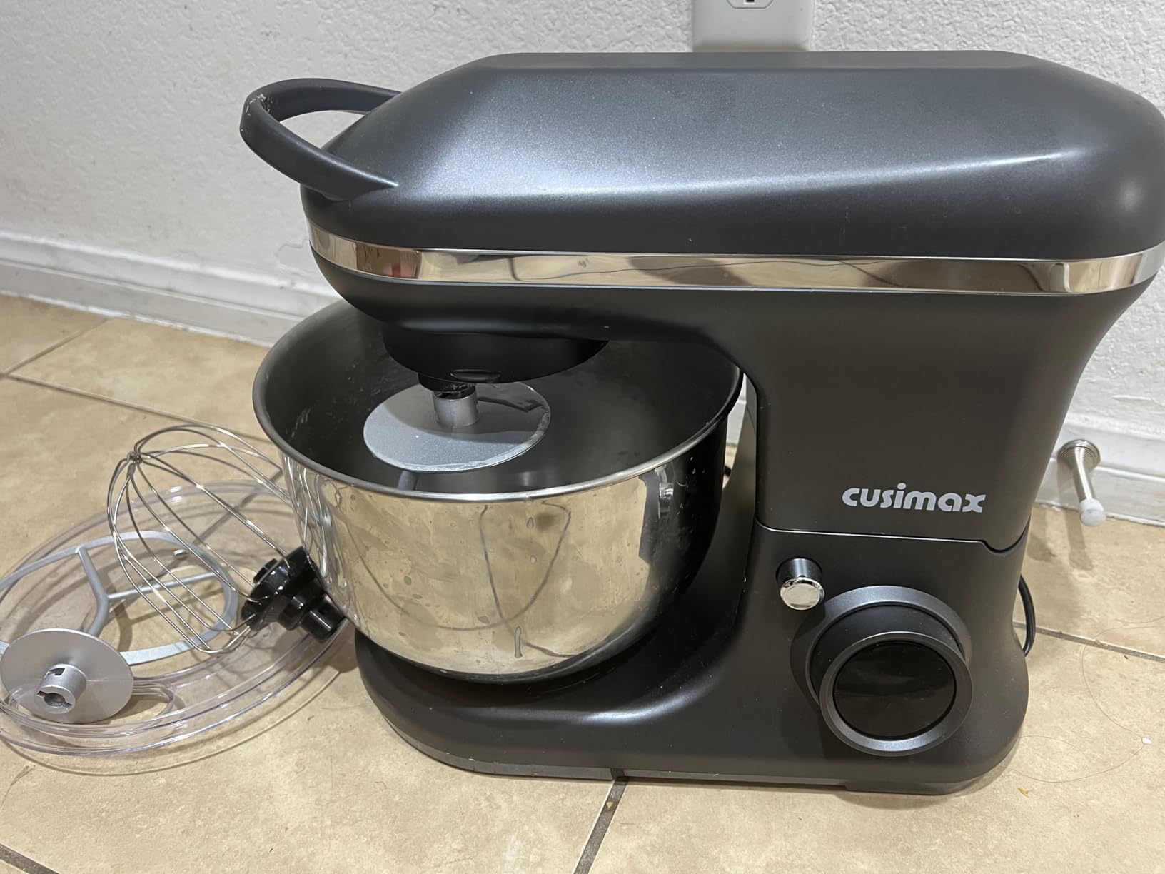 CUSIMAX Stand Mixer, Dough Mixer with Digital Switch Control Timer 15mins & 8-Speed, 5-Quart 650W Kitchen Electric Mixer, Tilt-Head with handle, Dough Hook, Wire Whip & Beater, Grey customer photo 1