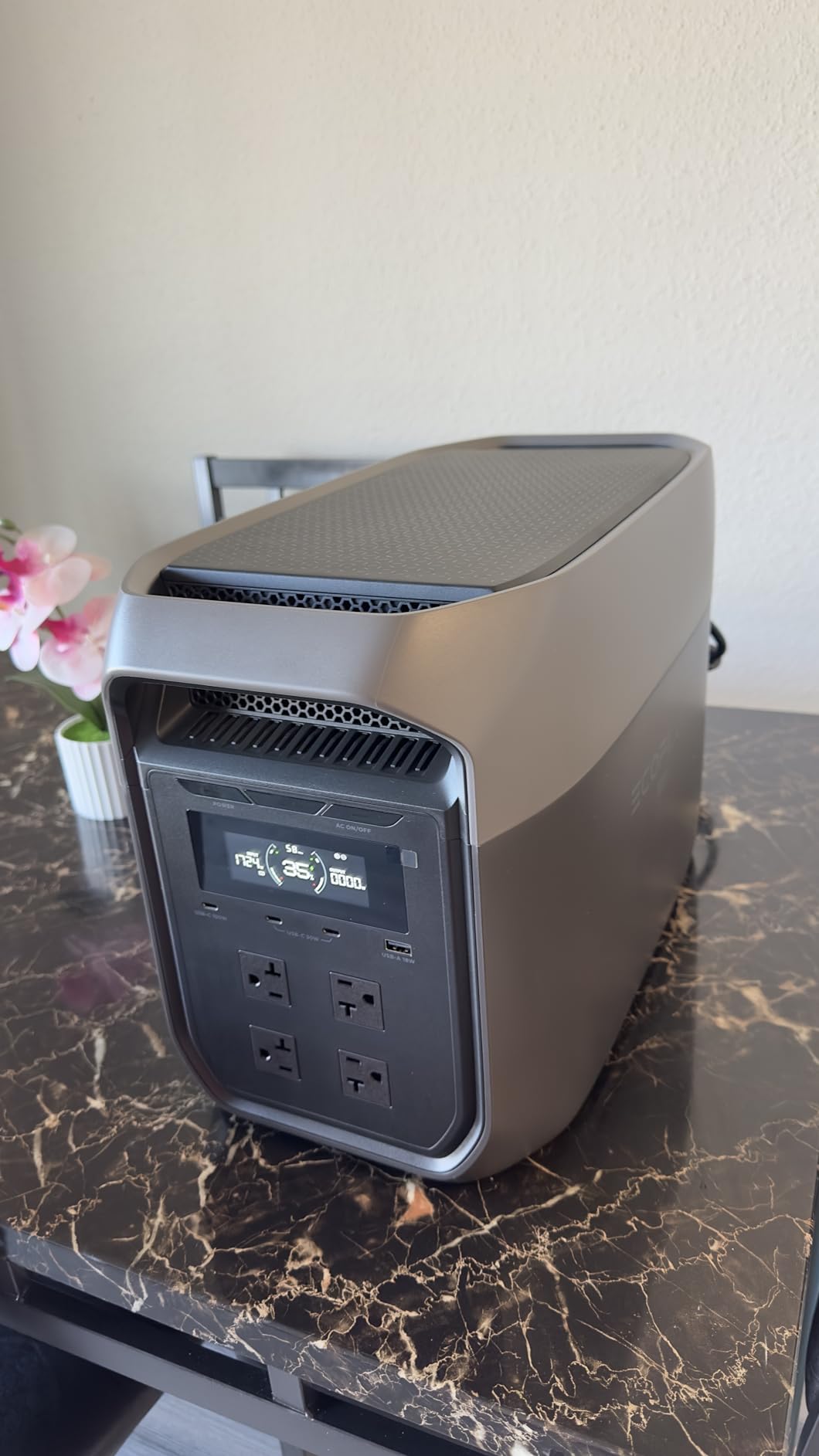 EF ECOFLOW Portable Power Station DELTA 3 Max, 2048Wh LiFePO4 Battery, Solar Generator (Solar Panel Optional), 3400W X-Boost Output, Ultra-Fast 0-80% Charging in 1.13 Hr, Home Backup & RV Camping customer photo 1