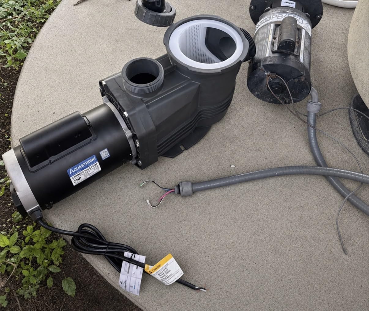 Aquastrong Riptide Series 2 HP In/Above Ground Pool Pump, 220V Dual Speed, Up to 8,586 GPH High Flow, Pure Copper Motor, Energy Efficient, Self Priming with Filter Basket customer photo 1