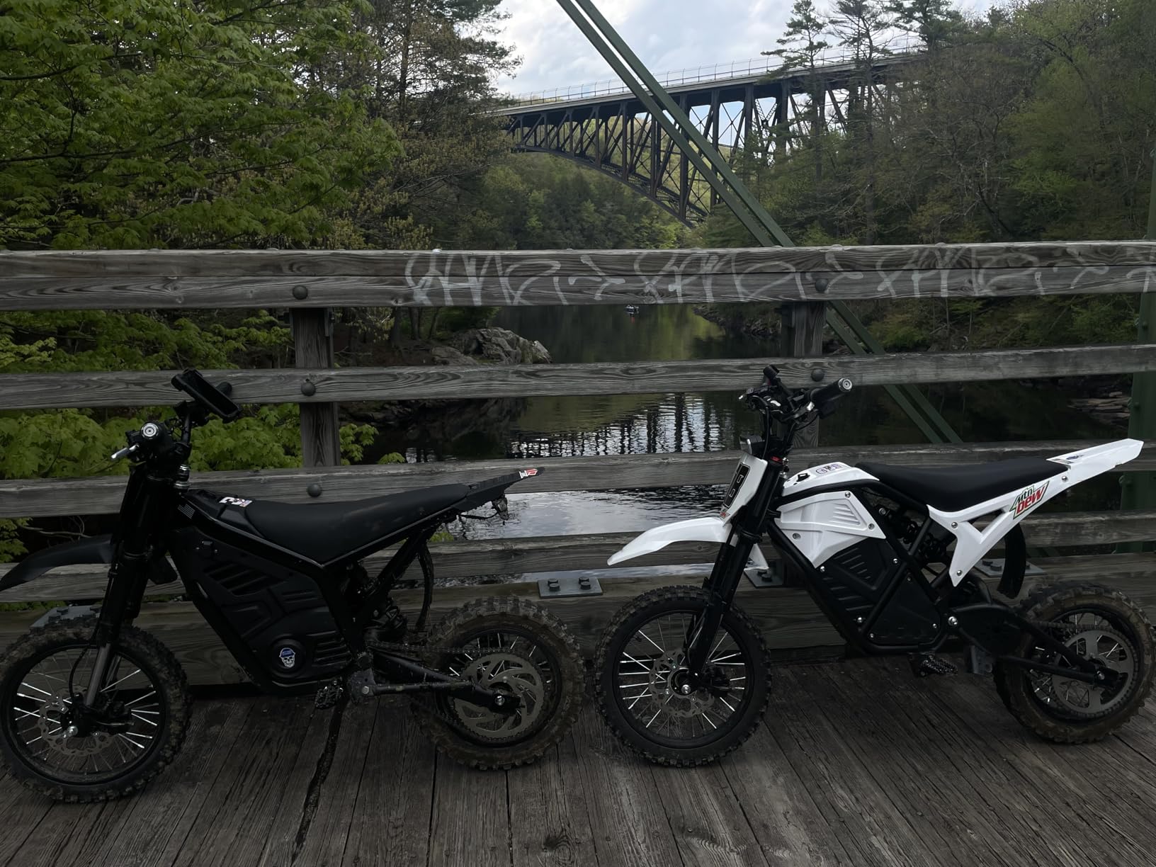 ESKUTE Electric Dirt Bike for Teens Adults, Mid-Drive Motor 3500W Peak, Electric Motorcycle 48V23Ah Battery, 53-Mile Range, 38mph, Hydraulic Nitrogen Dual Shock Absorbers customer photo 2
