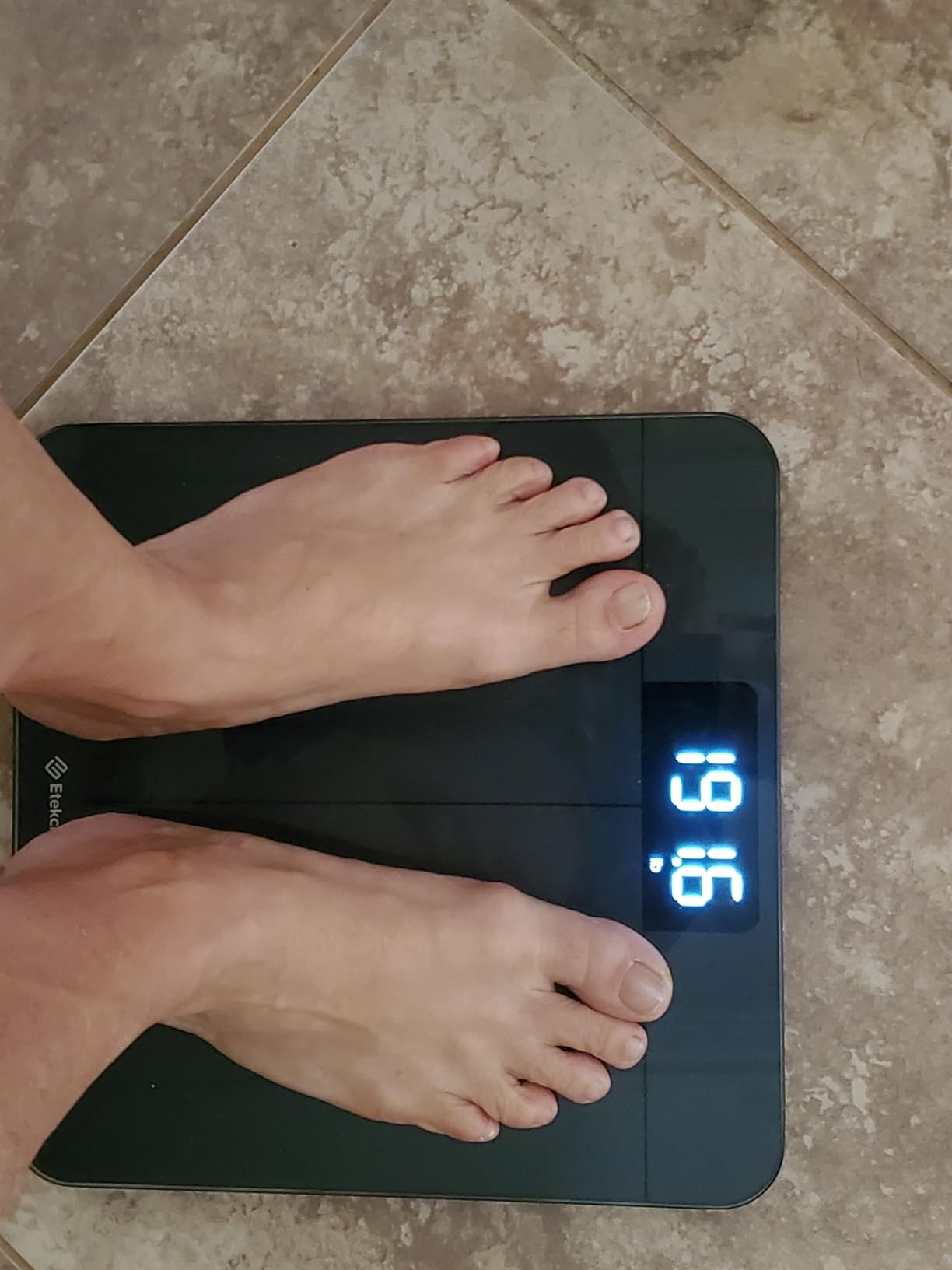Etekcity Smart Rechargeable Scale for Body Weight, BMI, Fat, Muscle Mass, FSA&HSA Eligible, Digital Bathroom Scale with 13 Metrics, Secret Mode, Bluetooth Connect to Free Apps, Rainbow White customer photo 1
