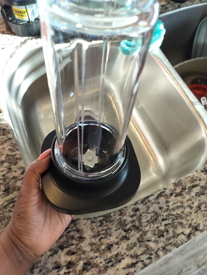 KitchenAid Pure Power Blender with 2 Personal Blending Jars, 1700 Watt Peak Power, KSB2078, Black Matte customer photo 1