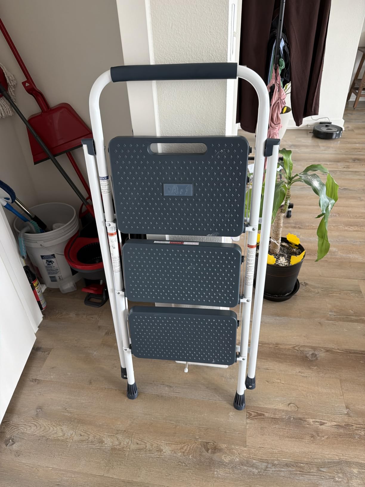DUMOS Step Ladder, 3 Sturdy Step Stool with Anti-Slip Pedal & Comfortable Handrail, Portable Heavy Duty Stool for Kitchen, Garage & Outdoor Use, 800lbs, Calm Blue customer photo 1
