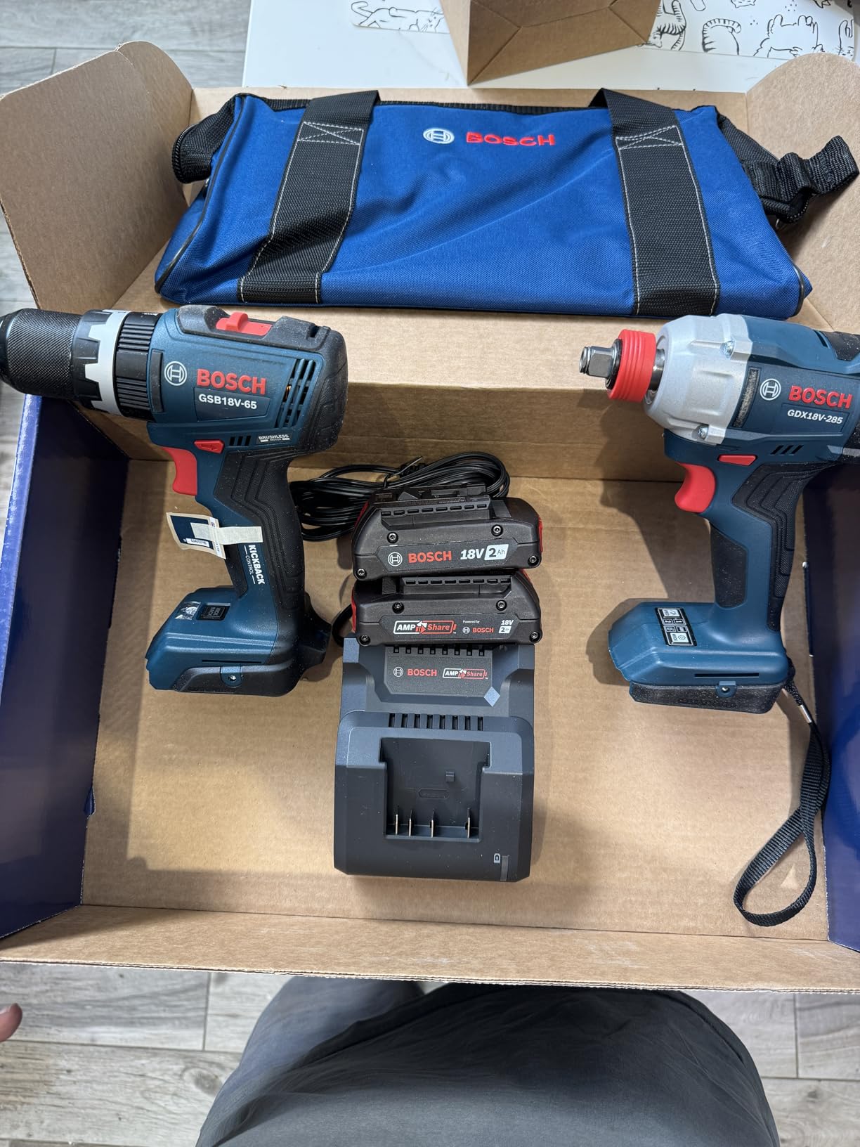 BOSCH GXL18V-241B22 18V 2-Tool Combo Kit - Includes 1/2 In. Hammer Drill/Driver, 2-in-1 Impact Driver/Wrench, (2) 2 Ah Batteries, Charger, Belt Clips, and Carrying Bag customer photo 1