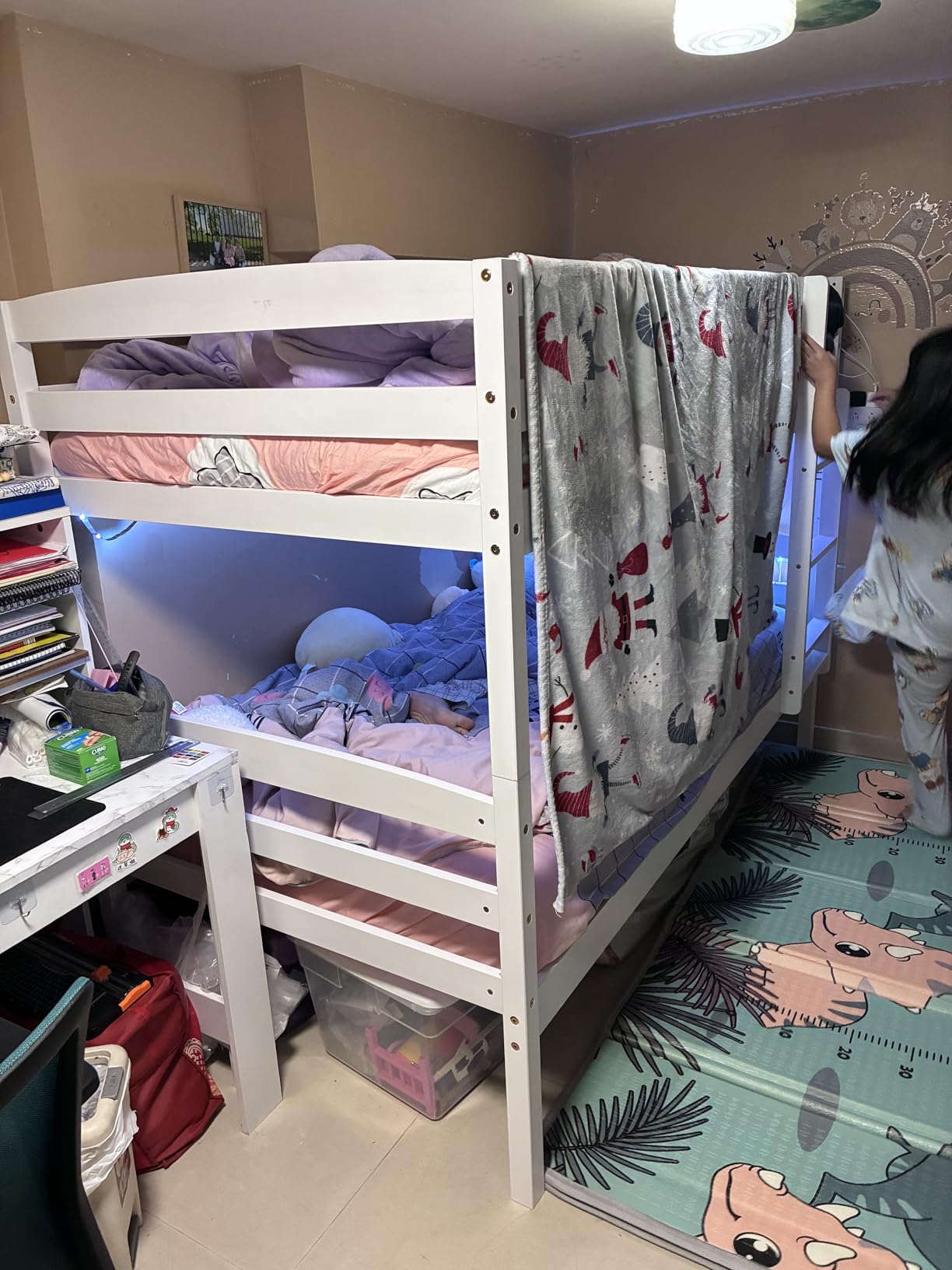 KOMFOTT Twin Over Full Bunk Bed, Pine Bed Frame with 3-Step Ladder, Full-Length Guardrails & 21 Wooden Support Slats, Solid Wood Bunk Bed for Teens, Kids, Adults, Dorms and Apartments (White) customer photo 2